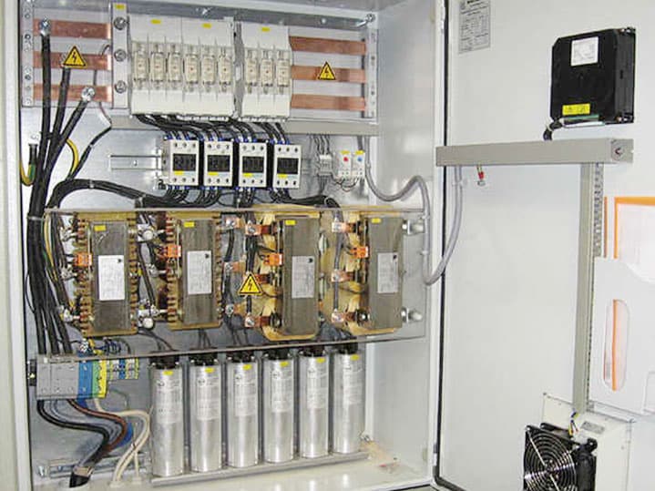 Tủ bù công suất phản kháng (APFC)